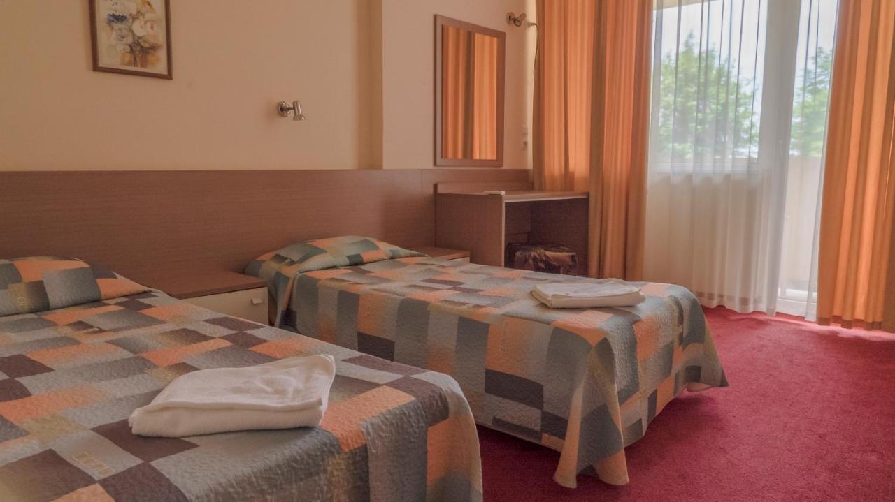Park Hotel Persey Varna Ngoại thất bức ảnh