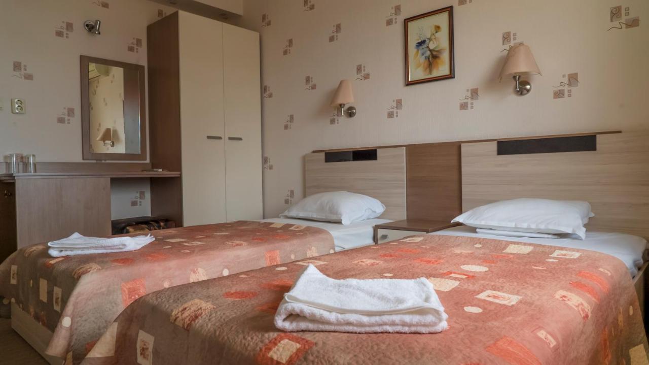 Park Hotel Persey Varna Ngoại thất bức ảnh