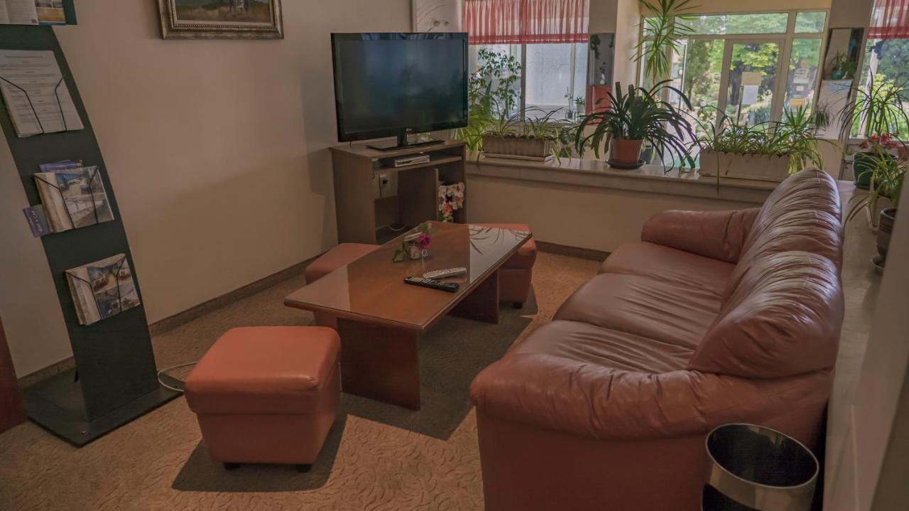 Park Hotel Persey Varna Ngoại thất bức ảnh