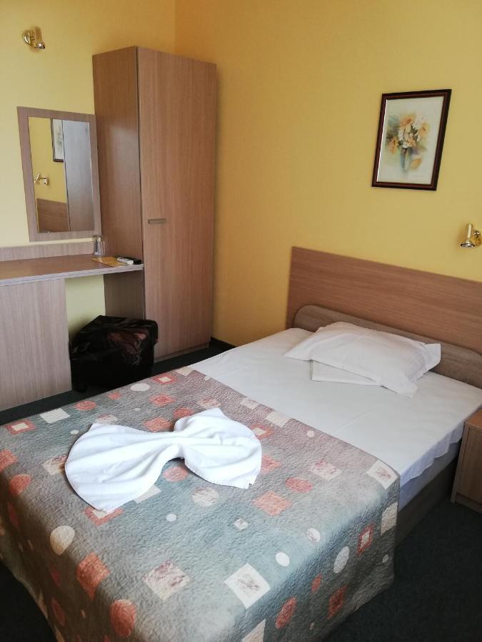 Park Hotel Persey Varna Ngoại thất bức ảnh